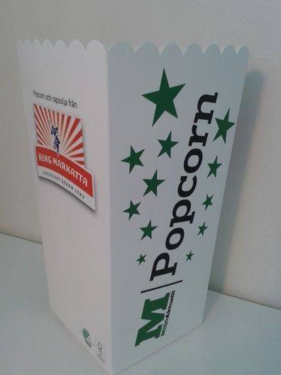 Popcornbagare-med-eget-tryck-hyr-popcornvagn-popcornmaskin